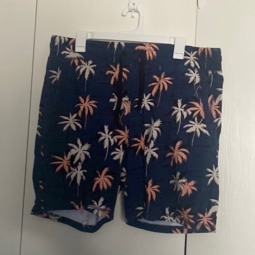 H&M shorts worn once. Multiple Colors